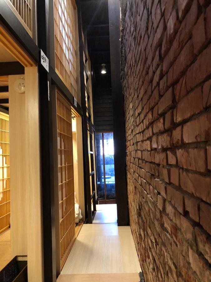 台甕茶室青年旅館 Tai-Wong Tatami Room Hostel Tchaj-nan Exteriér fotografie